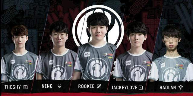 正在谱写新 正在谱写新