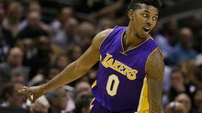 一位20岁 一位20岁