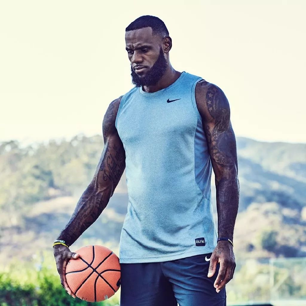 六号位的背 六号位的背